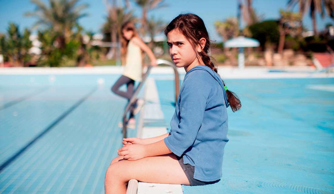 Mykonos Biennale 2015 - Film Festival -  ONA META (Off Season) - screen shot