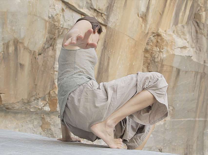 Mykonos Biennale 2015 - Film Festival -  Marmo (marble) - screen shot