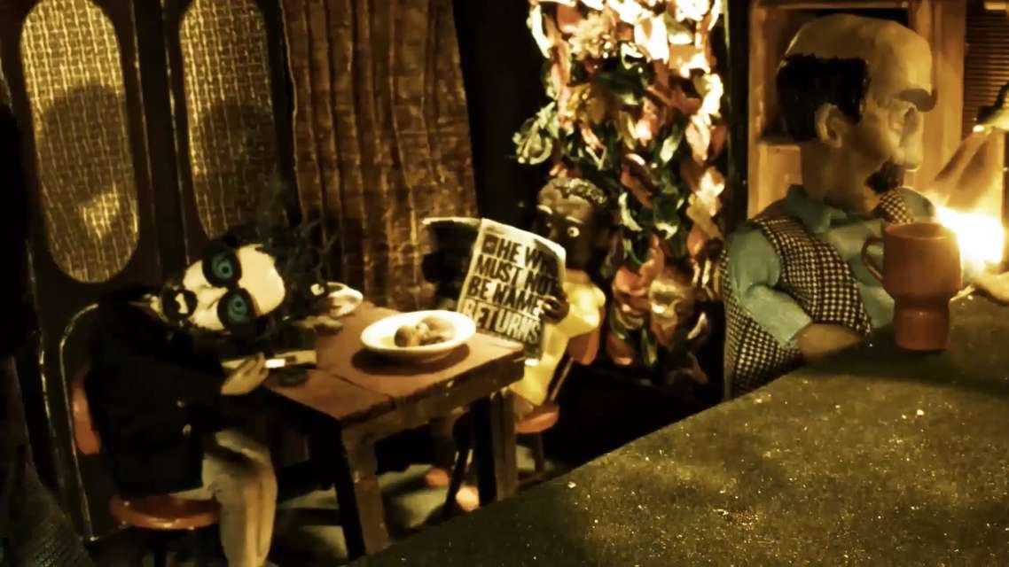 Mykonos Biennale 2015 - Film Festival -  junk girl - screen shot