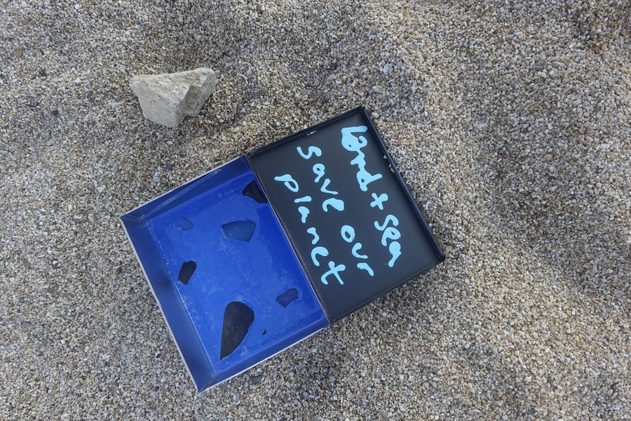 Mykonos Biennale  -  Antidote Box - screen shot